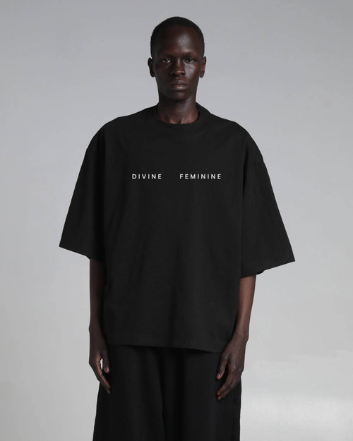 "DIVINE FEMININE" UNISEX BOX TEE